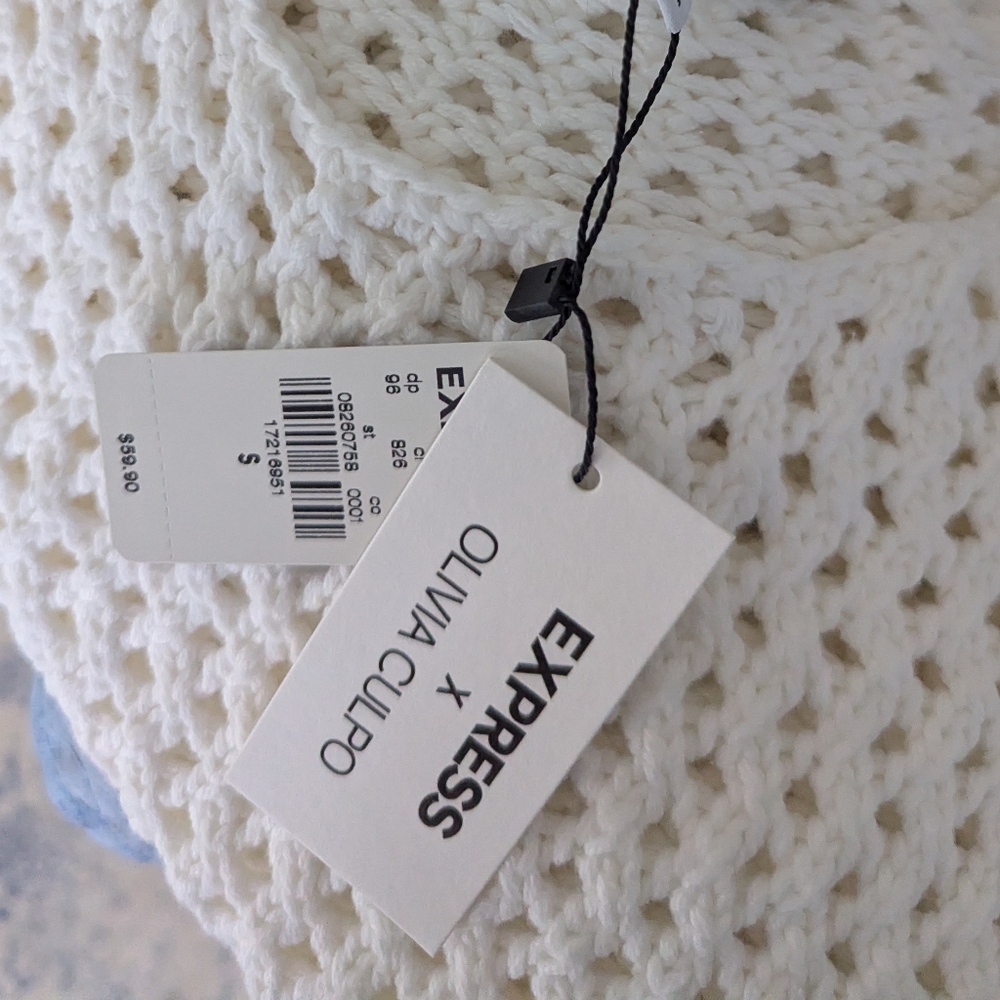NEW Women's Express X Olivia Culpio Small White Sweater Tank - Picture 3 of 3